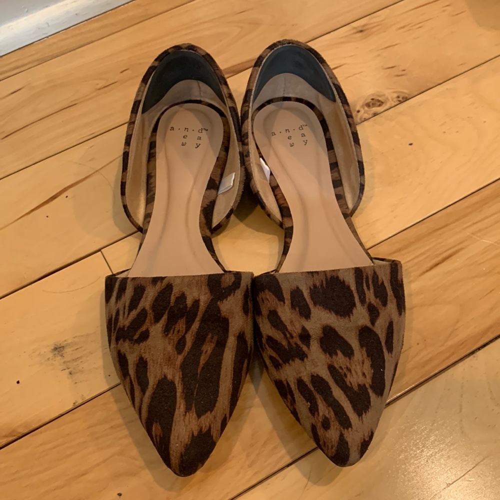 A New Day leopard flats